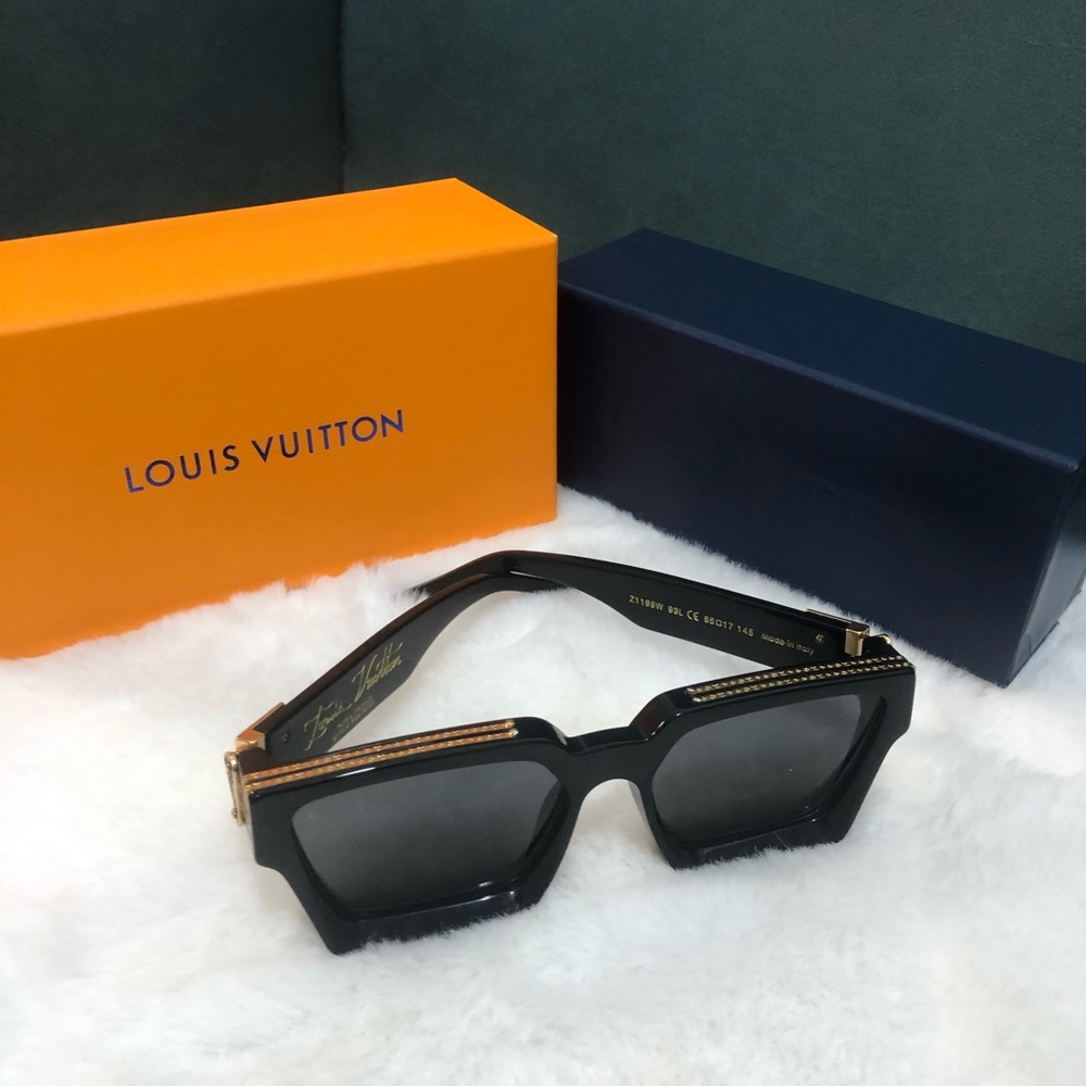 Louis Vuitton Women's Authentic Sunglasses